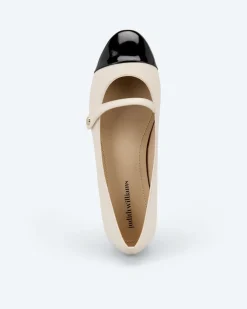 Ballerina mit Lackspitze Schuhe