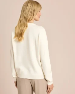 Pullover mit Stanzung Strickware