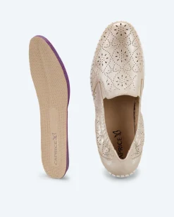 Discount Slipper mit Lochmuster Schuhe