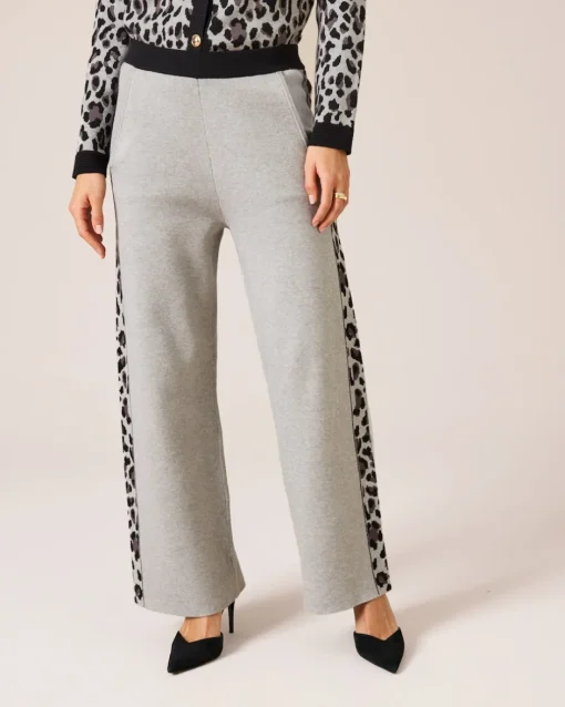 New Strickhose mit seitlichen Leostreifen Hosen